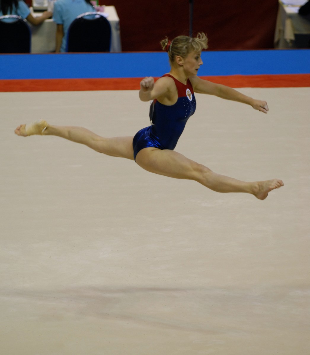 Елена Замолодчикова художественная гимнастика